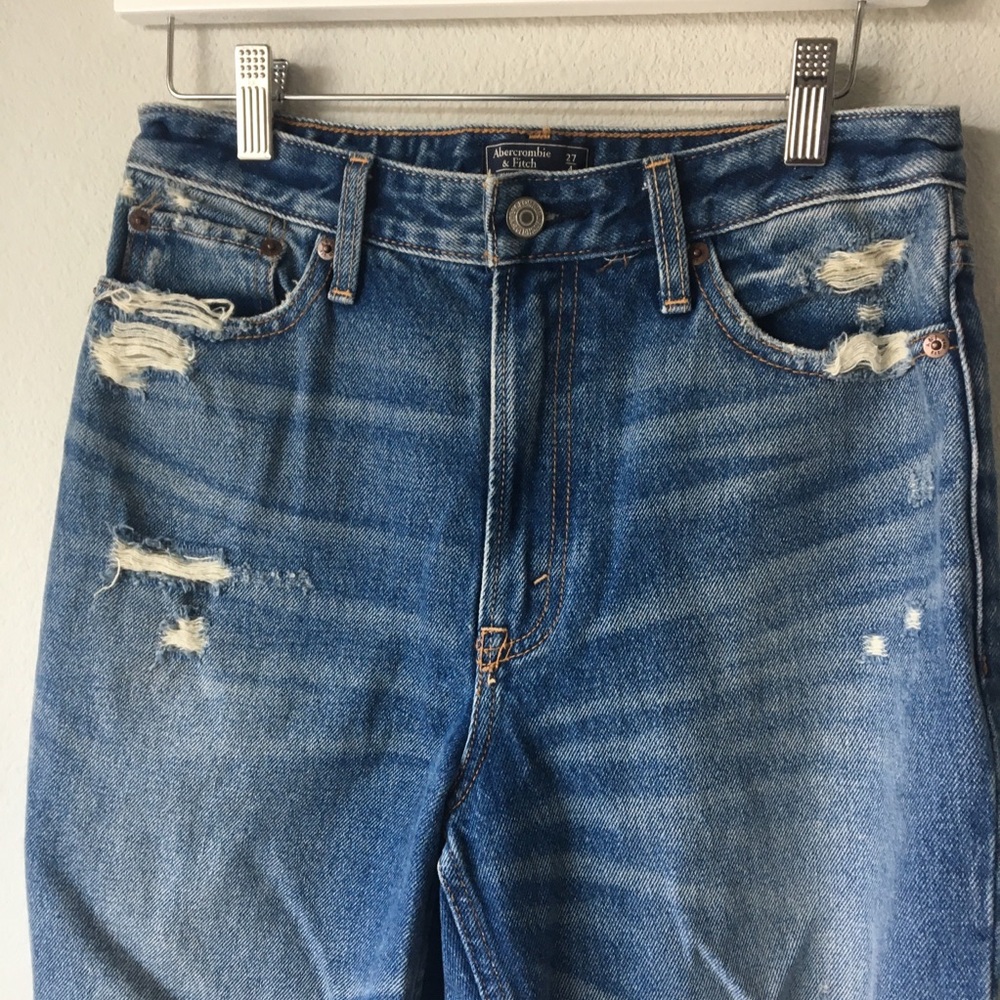 Abercrombie & Fitch Dark Hi Rise Annie Jeans - Picture 5 of 9